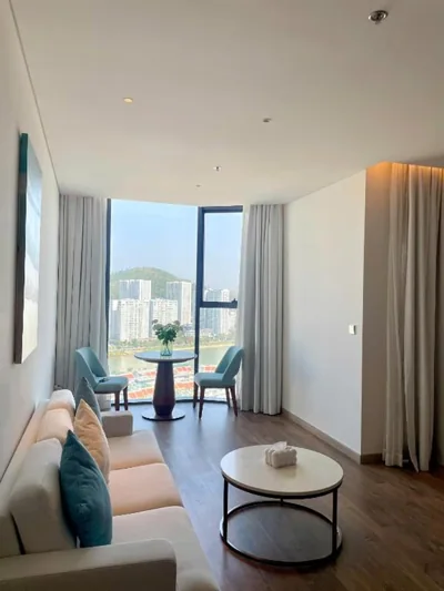 Apartamento con vista a la ciudad — SamSet Corner Seaview Studio A La Carte Ha Long Bay